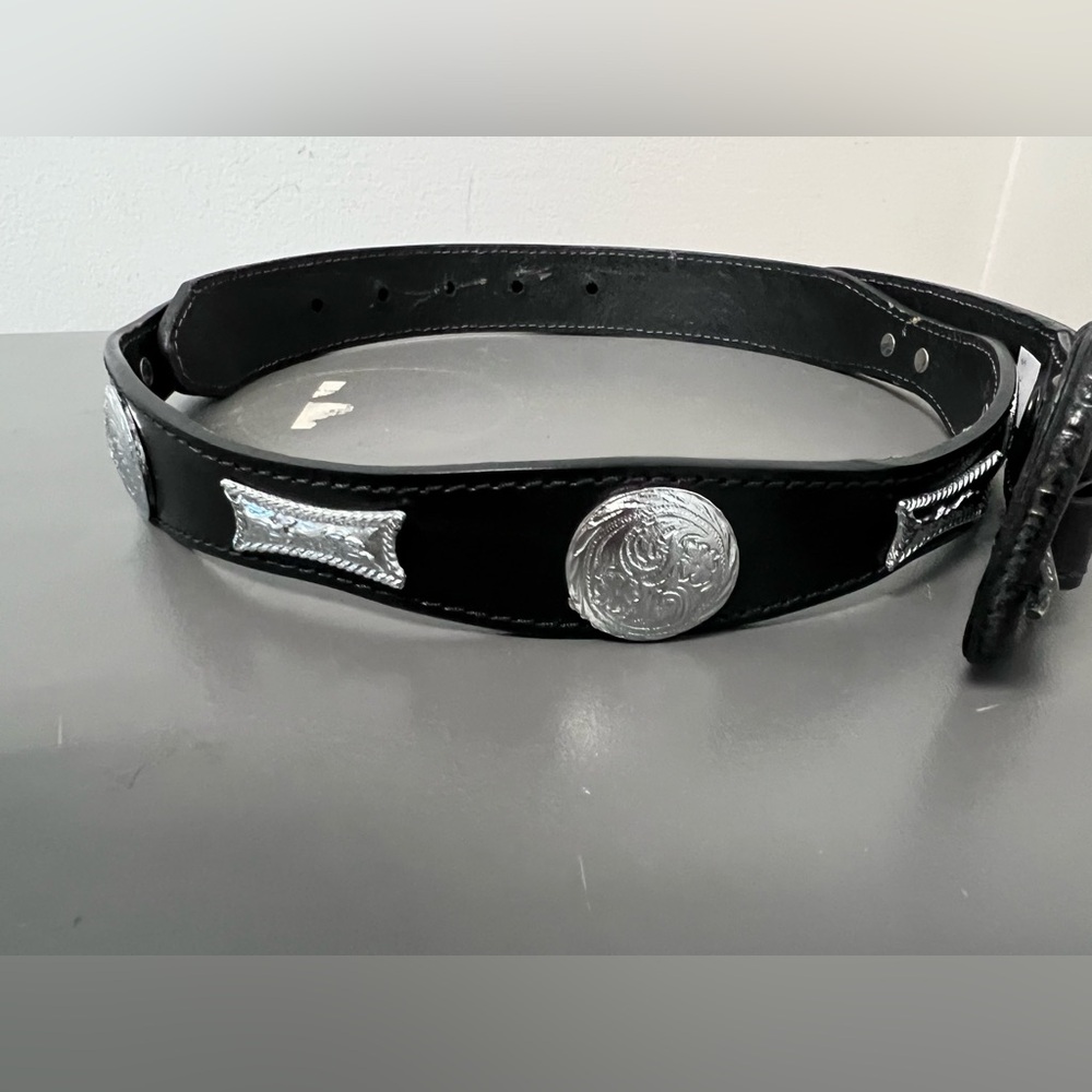 Belt leather with silver hardware